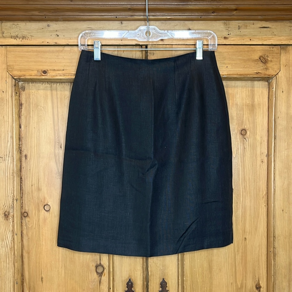 International Scene Skirt